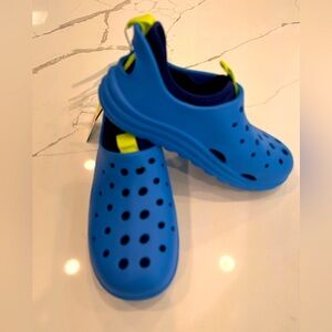 Size 3 Kids Water Shoes